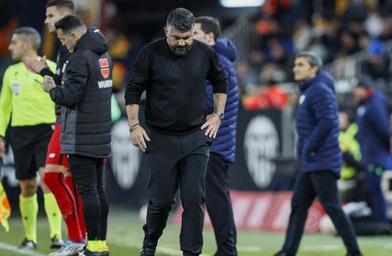 Gattuso no aclara su continuidad: «Hemos tocado fondo»