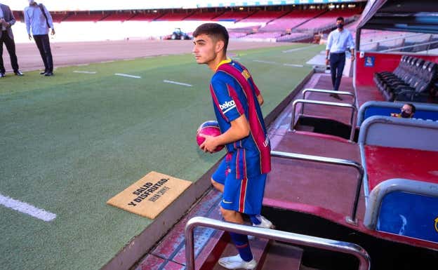 Pedri, durante su presentación como azulgrana.  FC BARCELONA
