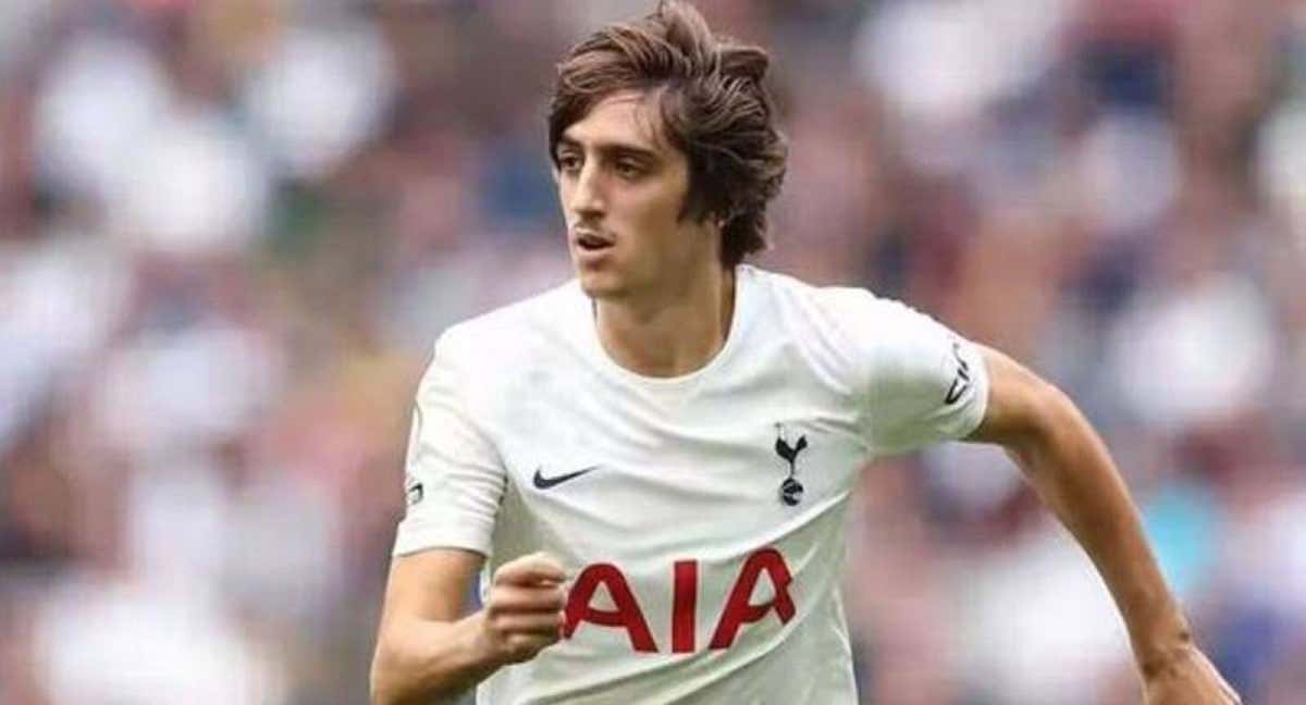 Bryan Gil con el Tottenham. /ABC.