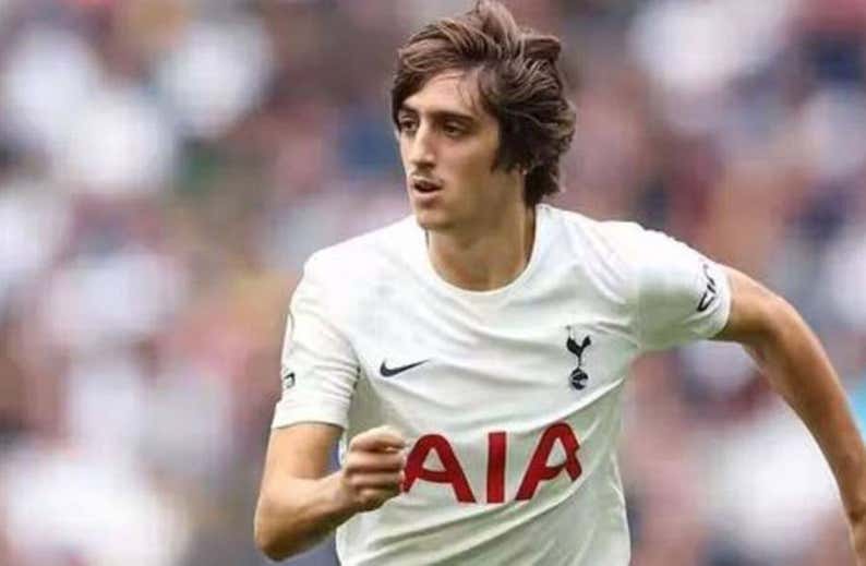 La desesperación de Bryan Gil: «Ya es algo personal, no es feliz en Inglaterra y no le dejan salir»