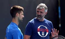 El entrenador de Djokovic: “El 97% de los tenistas se habría retirado con su lesión”