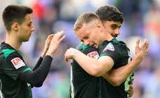 La afición del Werder Bremen, volcada con Schmidt: «Gracias por romper el tabú de las enfermedades mentales»