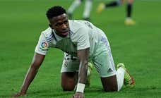 La Comisión Antiviolencia mantiene abierta la investigación por la pancarta contra Vinicius previa al derbi