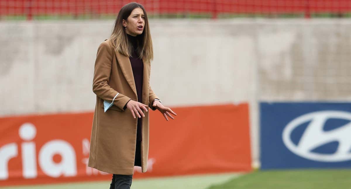 Andrea Esteban, en su etapa como entrenadora del Valencia. /GETTY