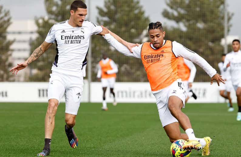 El Madrid tiene otra 'patata caliente' con la renovación de Rafa Marín