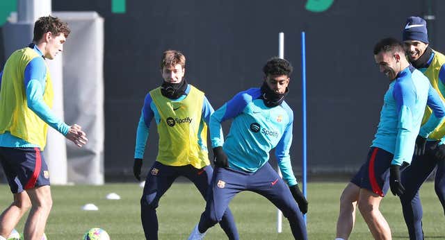 Expediente 2004-2007 en el Barcelona: Lamine, Ilias, Garrido y Cubarsí