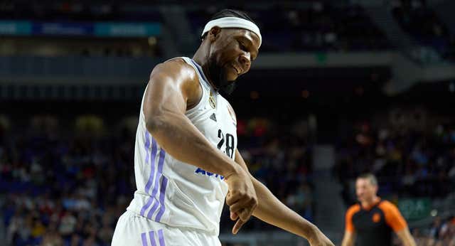 El Real Madrid se permite rotar hasta en Euroliga y mantiene el pulso de Olympiacos por el liderato