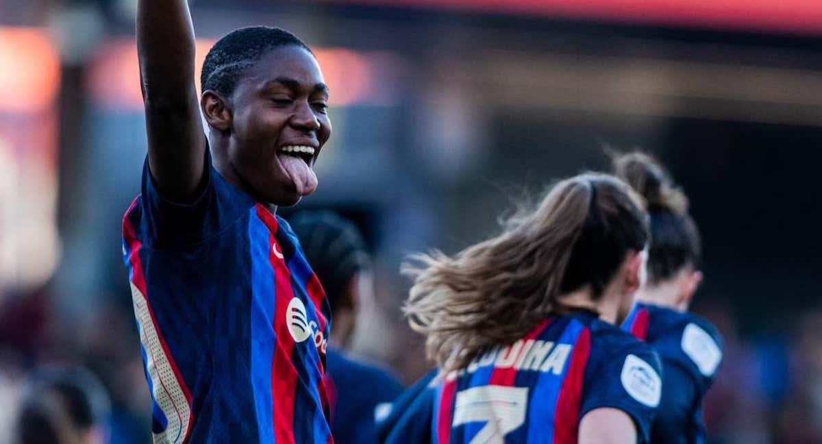 Oshoala, delantera del Barça, celebra su gol ante el Betis. /BARCELONA