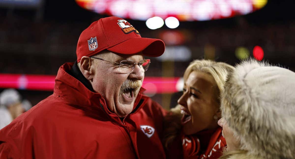Andy Reid celebrando el título de campeón de la Conferencia Americana
