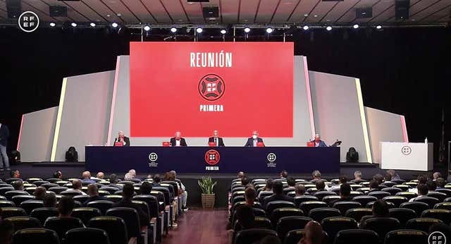 La Primera Federación se juega su final en una votación sobre el control económico