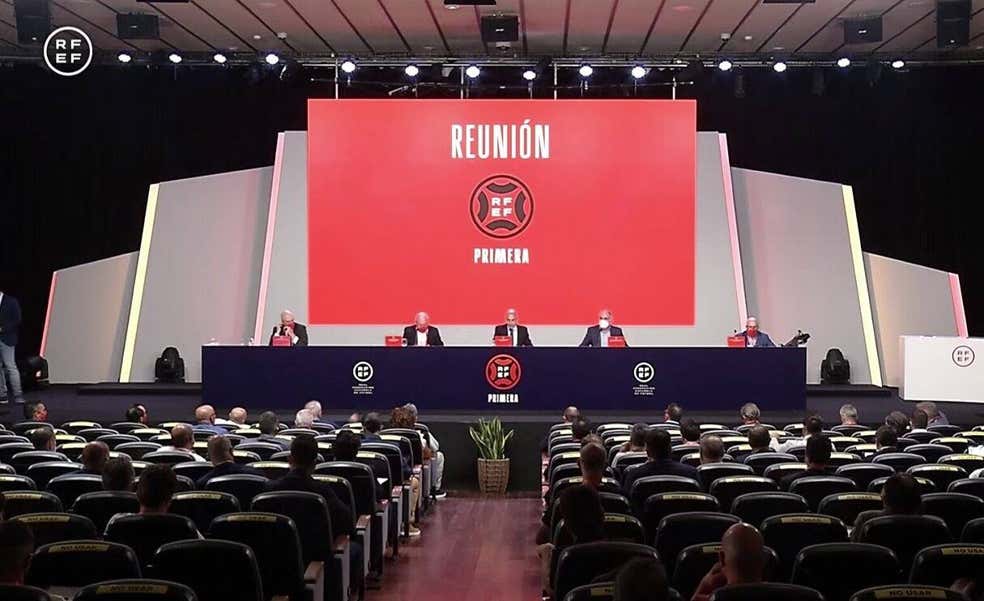 La Primera Federación se juega su final en una votación sobre el control económico