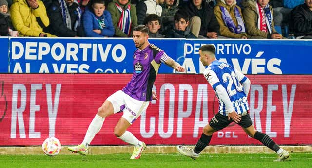 Una roca en defensa: Javi Sánchez y el camino de Mohammed Salisu