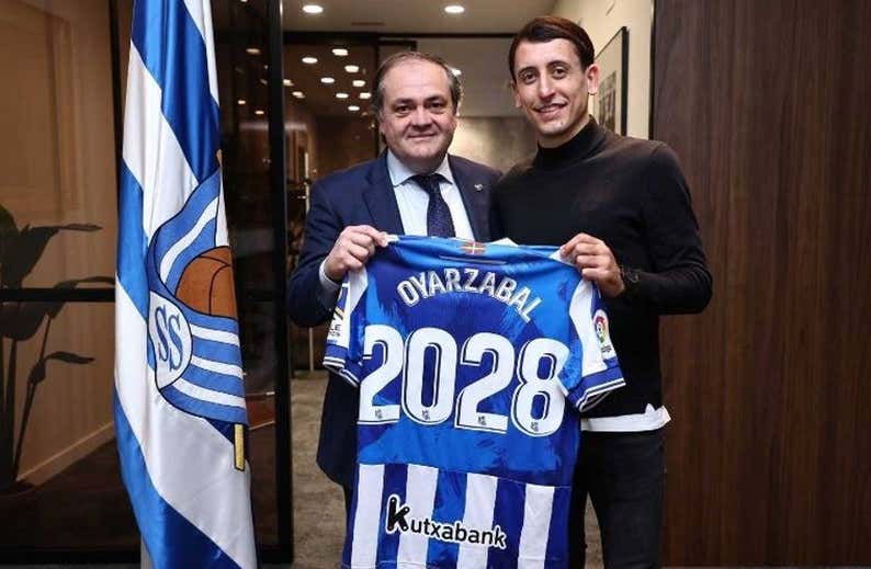 Oyarzabal, 'txuri urdin' hasta 2028: una renovación que vale su peso en oro