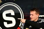 «¿Maricones en el vestuario?», Jakub Jankto abofetea al fútbol del 'hombre blandengue'