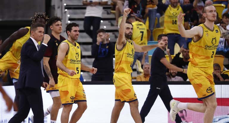 Los jugadores del Gran Canaria celebra un triunfo esta temporada.