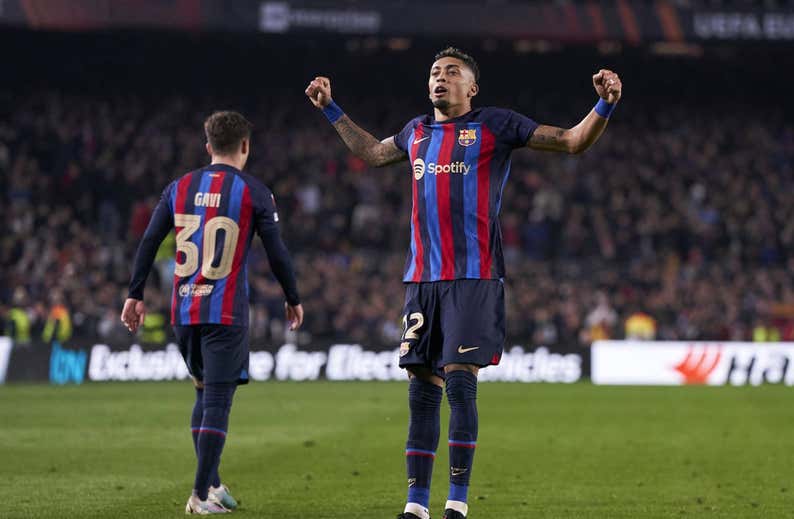 Europa se le hace bola al Barça