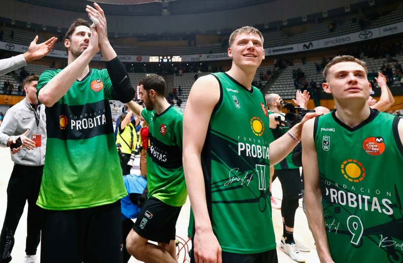 El Joventut sueña con volver a ser grande tras esquivar la ruina