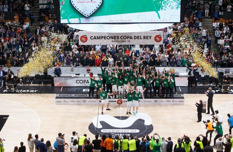 El secreto de Unicaja está en un abrazo