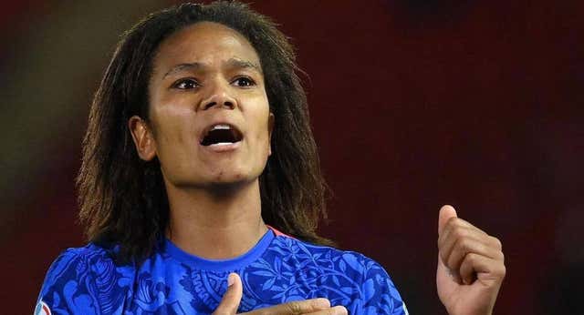 Wendie Renard amenaza con no jugar el Mundial: «No quiero sufrir más»