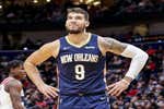 Willy Hernangómez mira con ilusión su futuro en los Pelicans... pese a sus cero minutos en cancha