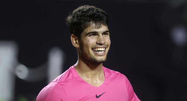 Alcaraz, a semis sabiendo sufrir