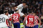 Un Atlético con cabeza enfría al Real Madrid en LaLiga