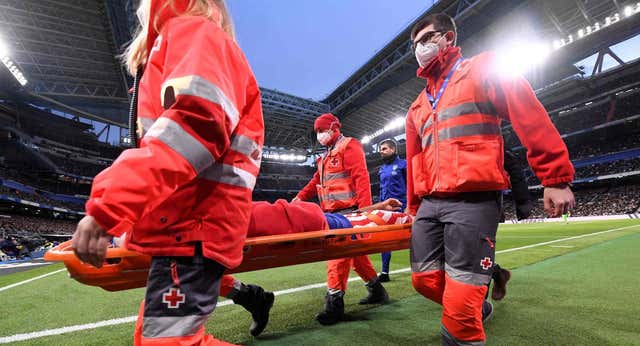 Reinildo se pierde lo que resta de temporada: «Lo esperamos en cinco o seis meses»