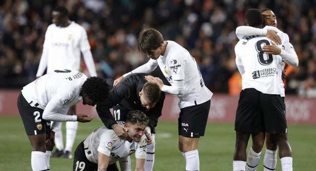 Lágrimas e insomnio tras un victorión… y bajón por seguir en descenso