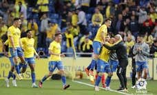 Aguanta como puedas: Las Palmas y Levante estiran por arriba; el Racing, por abajo