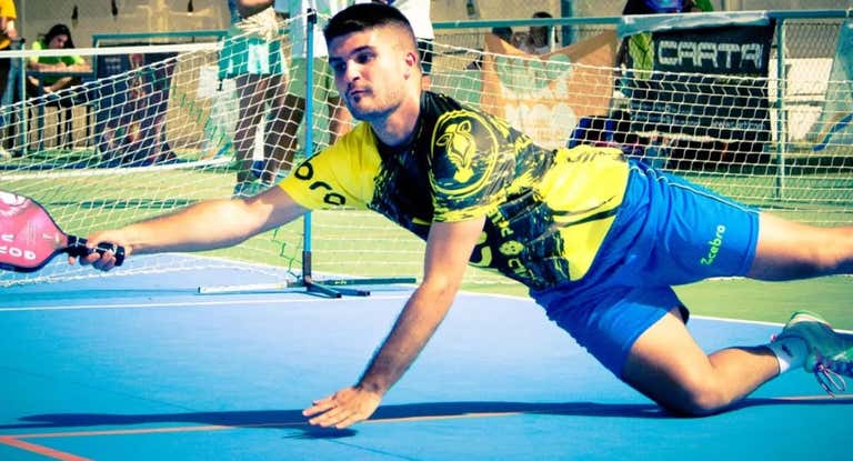 Carlos del Salto, durante un partido de pickleball.