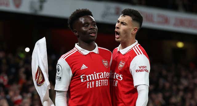 Los jóvenes al poder: Saka, Odegaard y Martinelli tiran del Arsenal