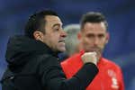 Xavi clava el plan, se 'pica' con Carvajal y se acomoda en el Bernabéu