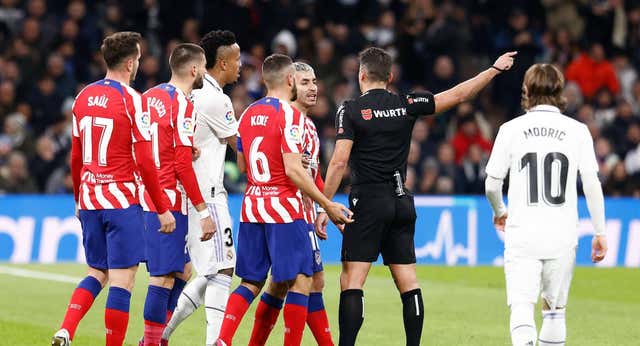 Nuevo dardo del Atlético de Madrid al arbitraje