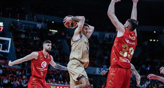 El Barça no puede con el ‘matagigantes’: «La primera mitad ha sido de vergüenza»
