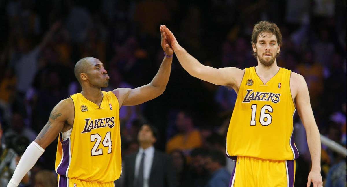 Pau Gasol y Kobe Bryant durante su etapa en los Lakers./AFP