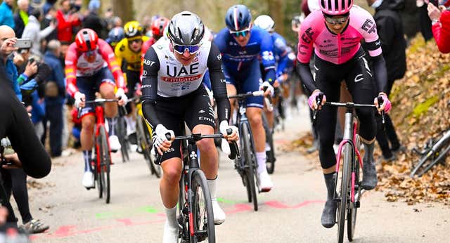 Tadej Pogačar y Jonas Vingegaard, frente a frente en la crono más extraña del año