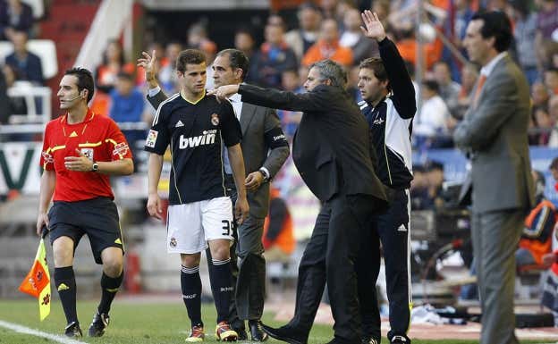 Nacho, el día de su debut en Mestalla en 2011. GETTY