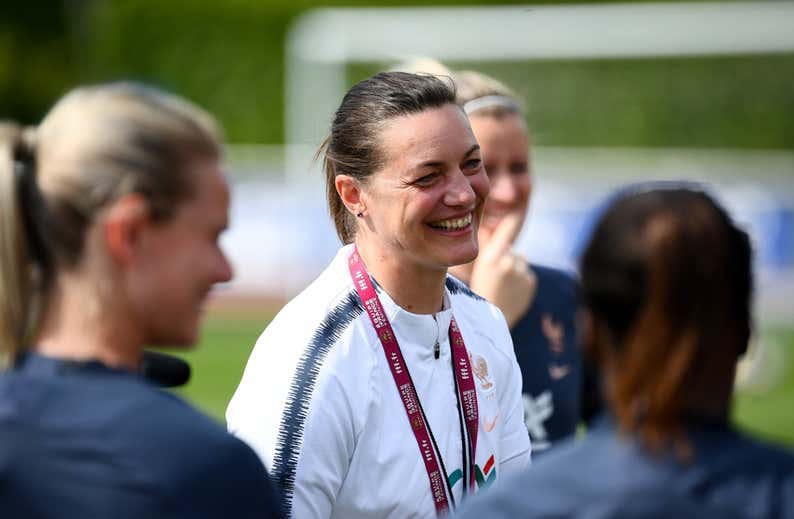 La Federación Francesa destituye a Corinne Diacre