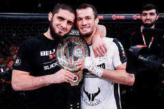 Usman Nurmagomedov arrolla a Ben Henderson en Bellator 292