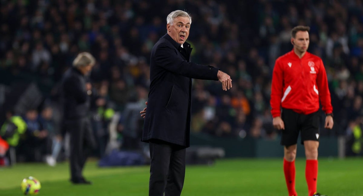 Carlo Ancelotti durante un encuentro