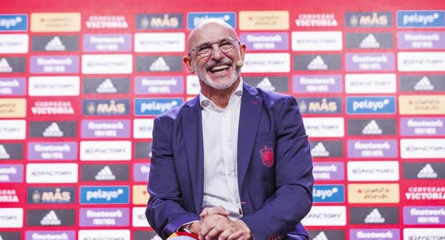 Luis de la Fuente se empodera tomando decisiones de peso en la Selección
