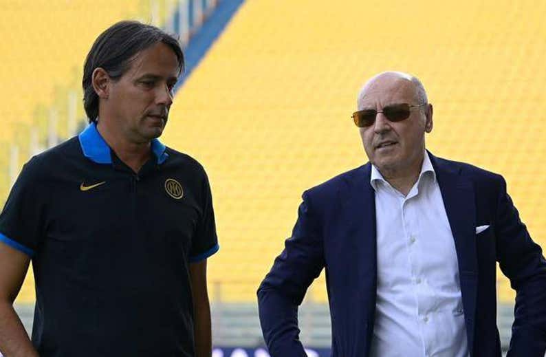 Cientos de italianos se quedaron a las puertas de Do Dragao y el Inter llevará el asunto a la UEFA