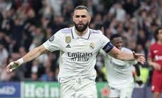 Benzema está en modo Cristiano... también en el vestuario