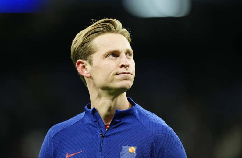 Este De Jong no es el del Ajax... es el de Xavi y es aún mejor