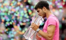 Alcaraz se doctora en Indian Wells y recupera el número uno