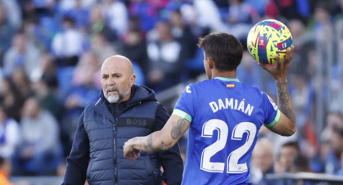 Sampaoli da instrucciones ayer en Getafe.