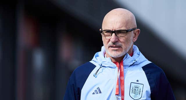 Primera alineación de Luis de la Fuente en la Selección