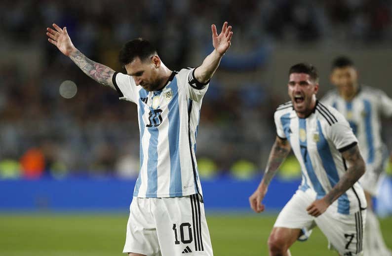 800 veces Messi y otros números para la historia del '10'