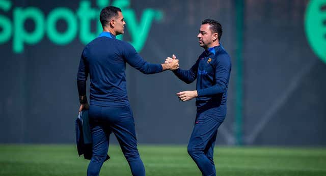 Rafa Márquez se abona a la fórmula de Xavi