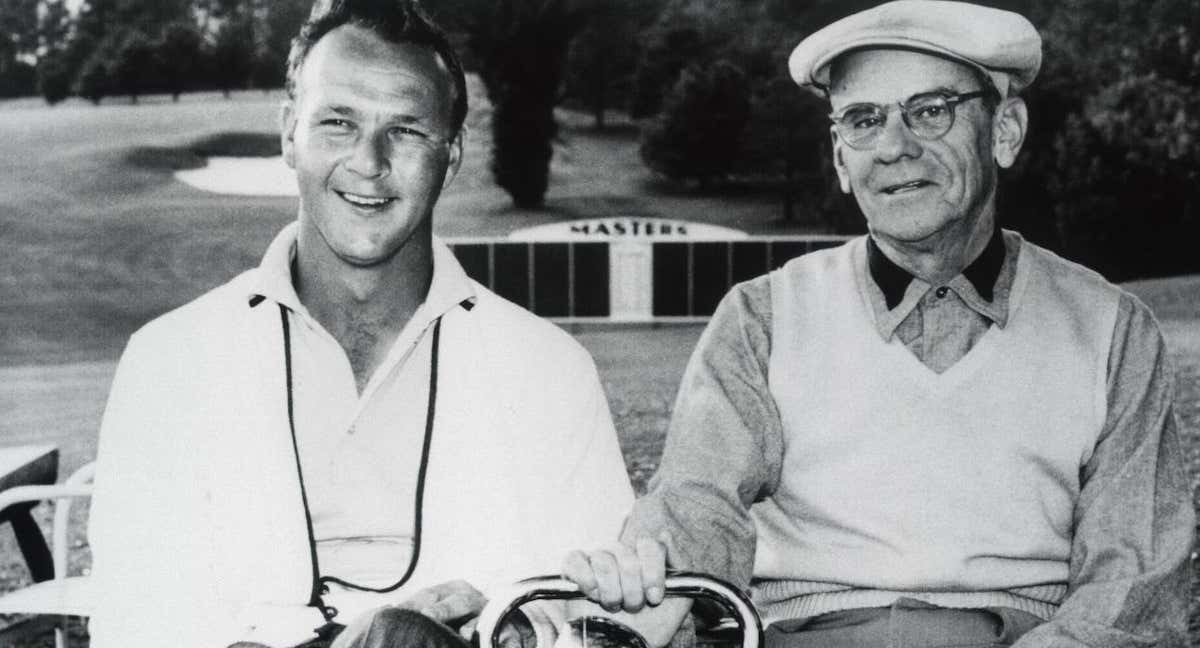 Arnold Palmer y Clifford Roberts, en Augusta. /Getty